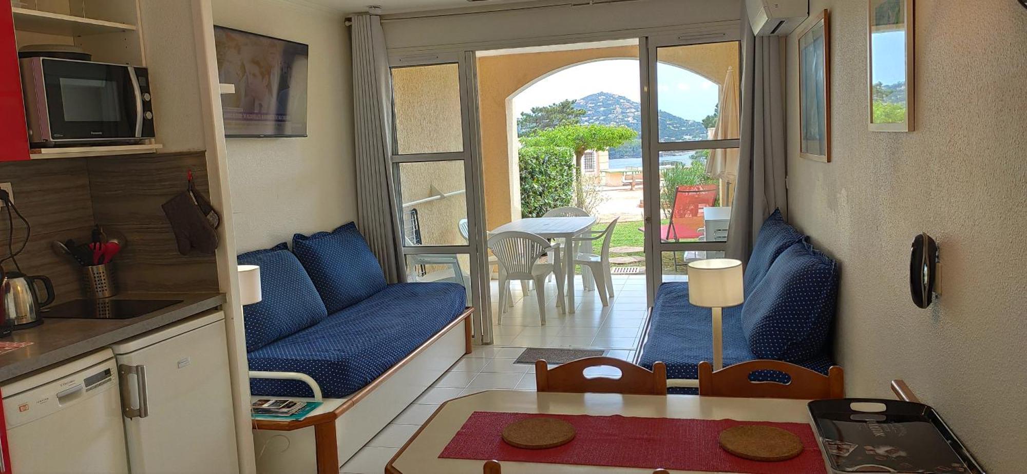 Agay Cap Esterel, Le Village Belvedere T2 Climatise Rez-De-Jardin, Vue Mer, Piscine Et Parking Inclus Saint-Raphaël Екстериор снимка